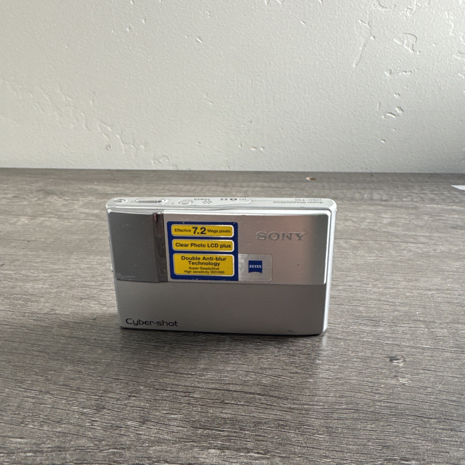 Sony Cyber-shot DSC-T10 7.2MP Digital Camera - Silver