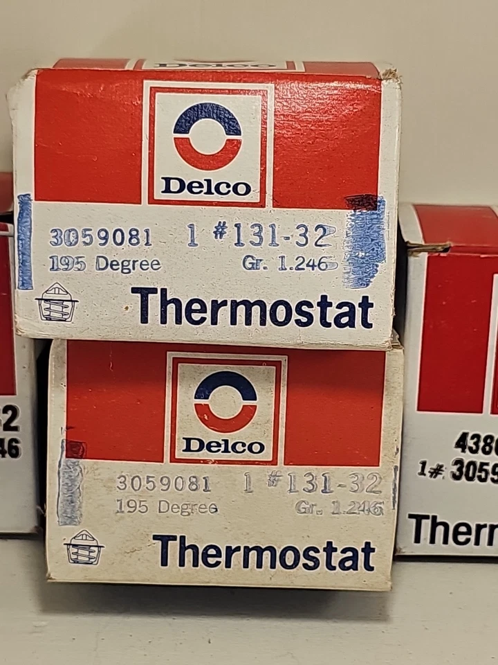 Новый из старых запасов лот из 4 оригинальных термостатов GM DELCO 3059081 1982-90 BUICK OLDS CHEVY CADILLAC - Изображение 3 из 4