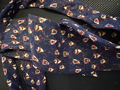 Looney Tunes Taz Tie Warner Bros 1995 Cartoon Character Novelty Necktie - Picture 4 of 4