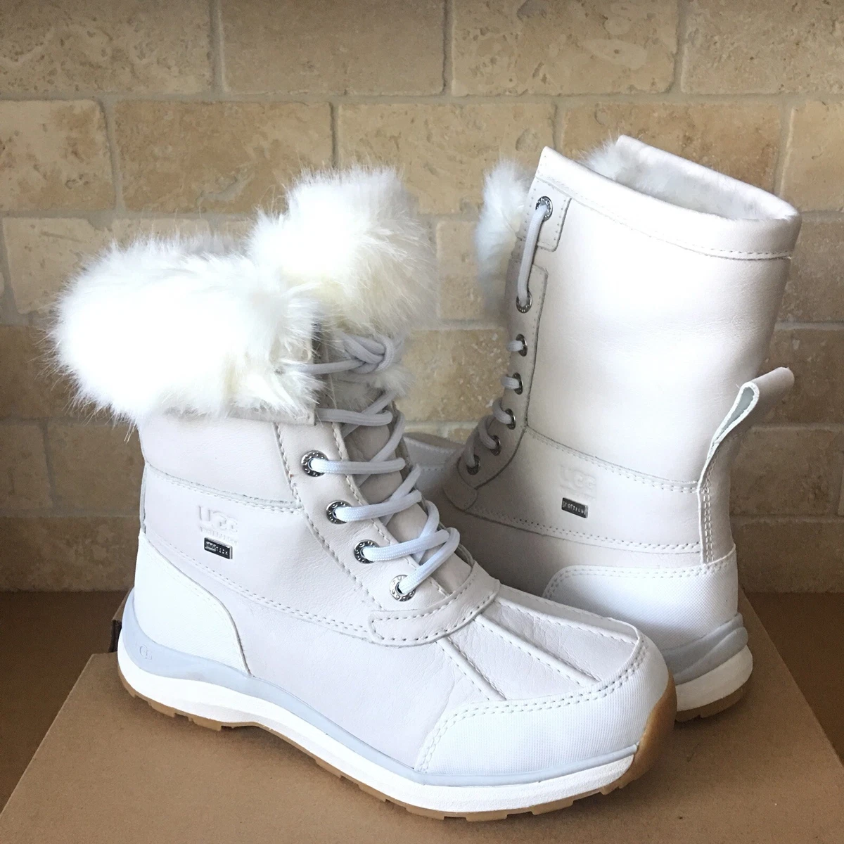 UGG Adirondack III Fluff White Waterproof Leather Snow Boots Size US 5  Womens