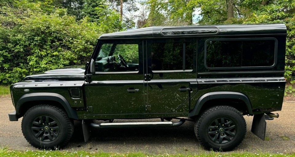 Land Rover Defender 110 Tdci Automatic 2015 Chelsea Truck 58,000 miles