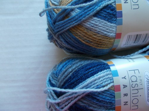 Herrschners Fashion Yarn 2-ply, Geode, lot of 2 (220 yds each) - Picture 2 of 2