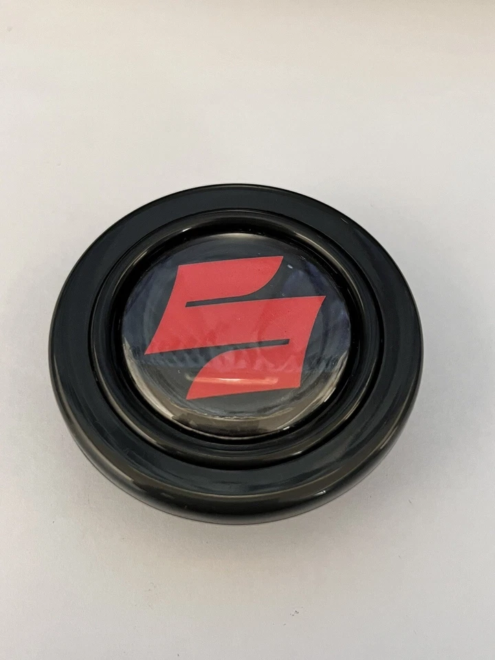 SUZUKI RED LOGO Horn Button for SPARCO OMP MOMO NARDI steering wheel - Image 2 of 4