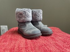 OshKosh B'Gosh Toddler Girl Faux-fur Empress Fashion Boot, Charcoal 9T