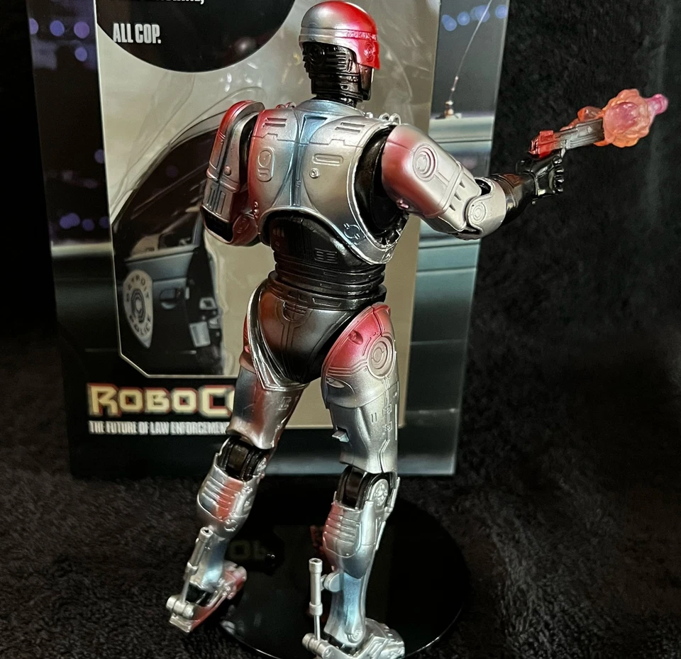 ROBOCOP • MOVIE POSTER VERSION • NECA ROBOCOP SERIES - Image 2 of 4