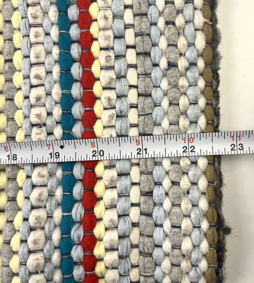 Alfombra de trapo tejida a mano vintage 22,5"x33" colorida alfombra/alfombra de dispersión de tiro Foto 3 de 4