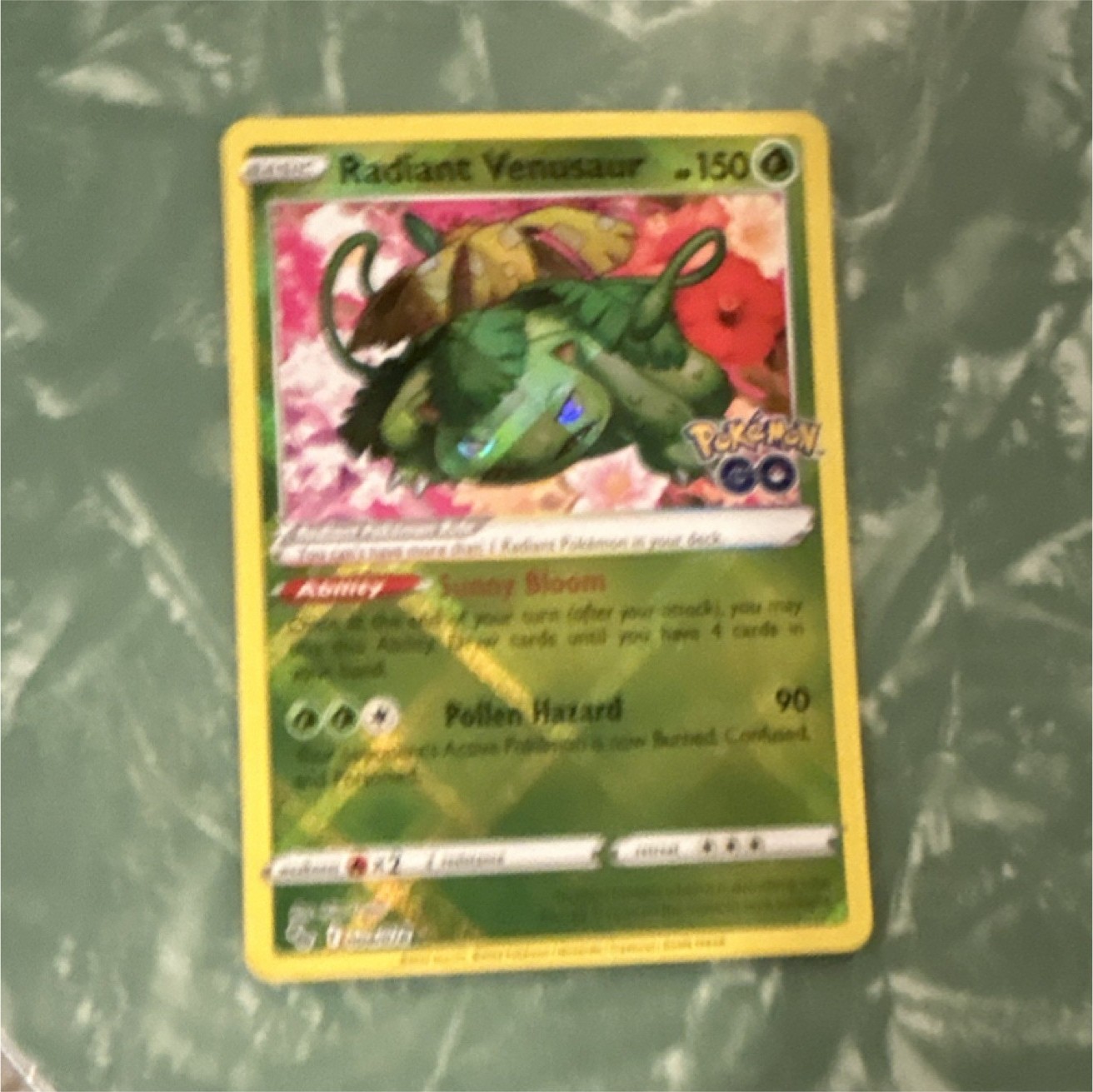 The Pokémon Company Radiant Venusaur 004/078 Pokémon GO Radiant Rare Holo