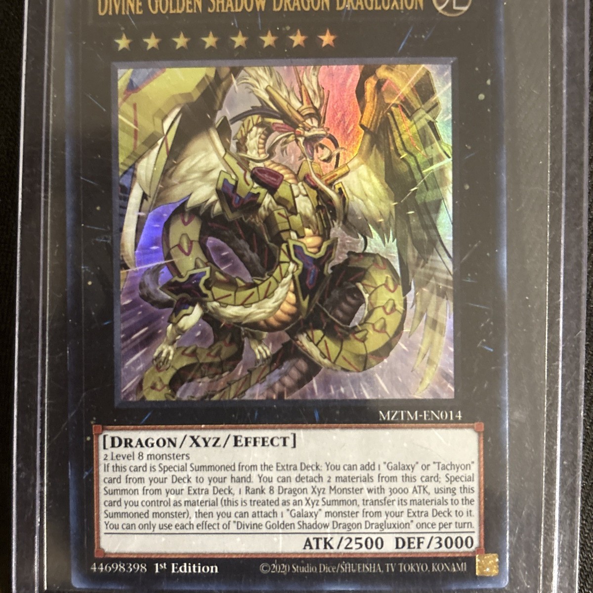 Divine Golden Shadow Dragon Dragluxion - Collector's Rare (CR