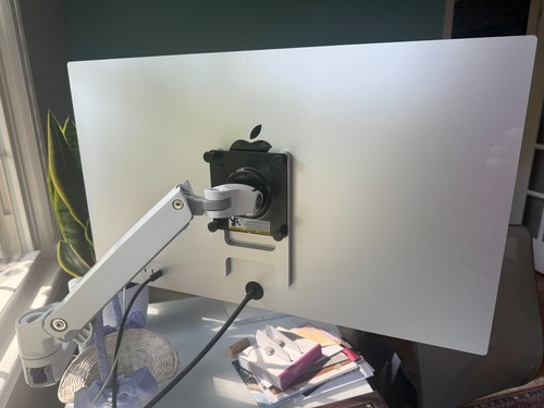 Apple Studio Display 27" w/ Standard Glass + Versa Mount (Purchased April 2024) - Picture 2 of 6