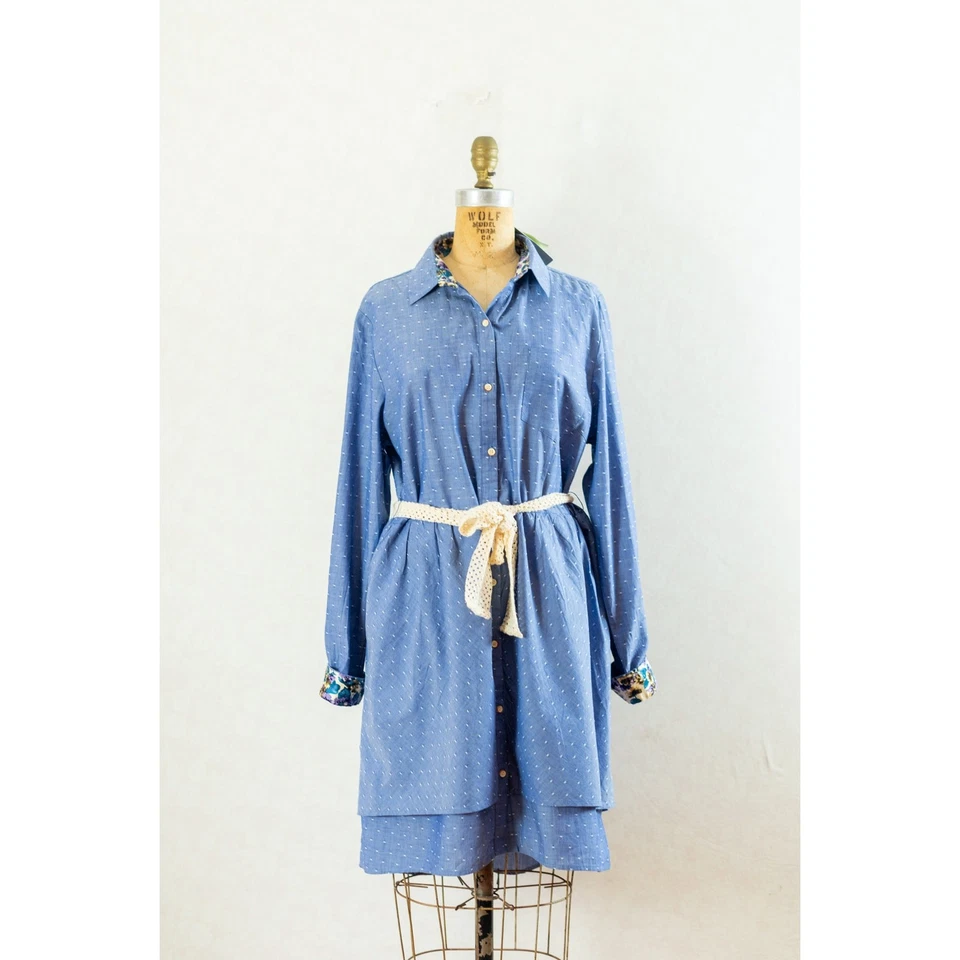 Nuevo con etiquetas Vestido camisero Anthropologie Isabella Chambray, vestido con botones florales de punto azul, LG Foto 2 de 4