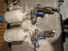 Graco Finex Air Spray Gravity Feed Spray Gun Pair