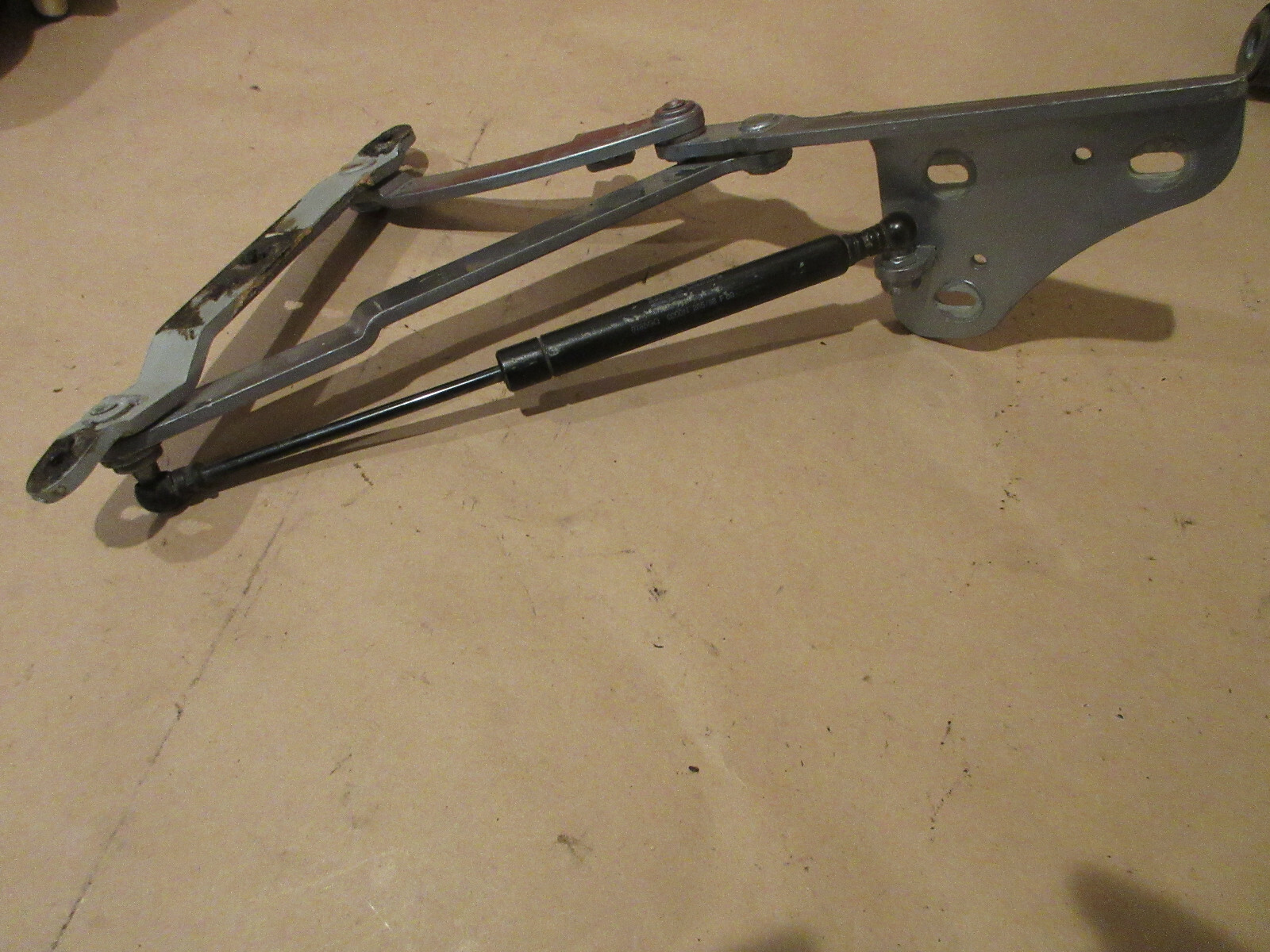 Ferrari 456 M - LH Trunk Hood Hinge Assy (Iron) P/N 65222800