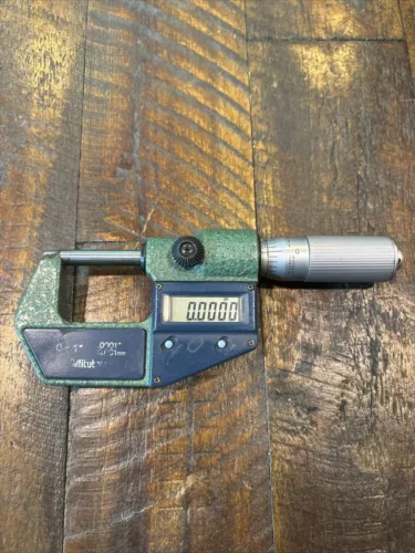Mitutoyo Digital 0-1” Micrometer No. 293-768-30