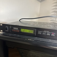 Vintage Yamaha TX81Z FM Tone Generator Synthesizer Rack Module Japan