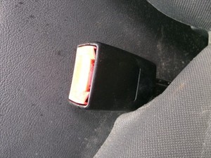 7L0857777C schiene gurtschloss v.l. 113284 VOLKSWAGEN TOUAREG 2.5 TDI 2002-2010