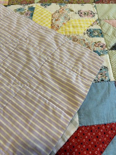 Vintage Handmade Star Block Pattern w/Feed Sack Quilt 83x69 Excellent Cond - Picture 6 of 7