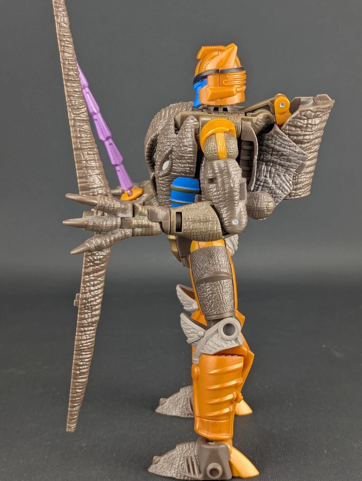 Transformers Kingdom Dinobot complete Hasbro WFC Voyager Class Beast Wars - Image 2 of 4