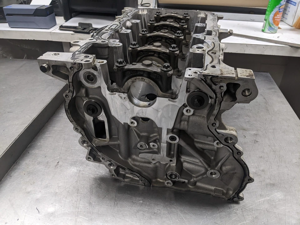 Bloque de cilindros de motor para 17-19 BMW 330I xDrive 2.0 8642458 Turbo Foto 3 de 4