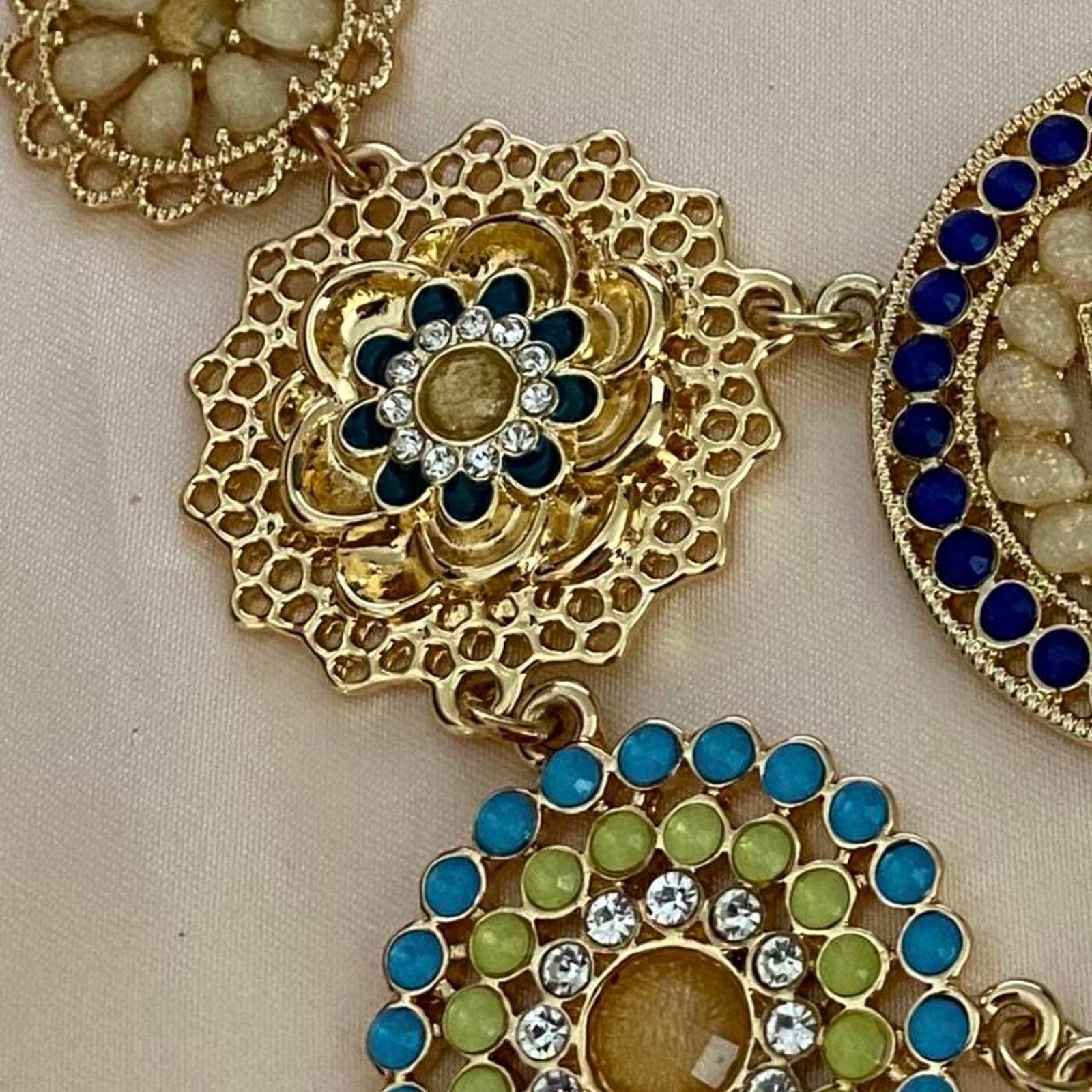 Multiple Stone statement necklace - image 7