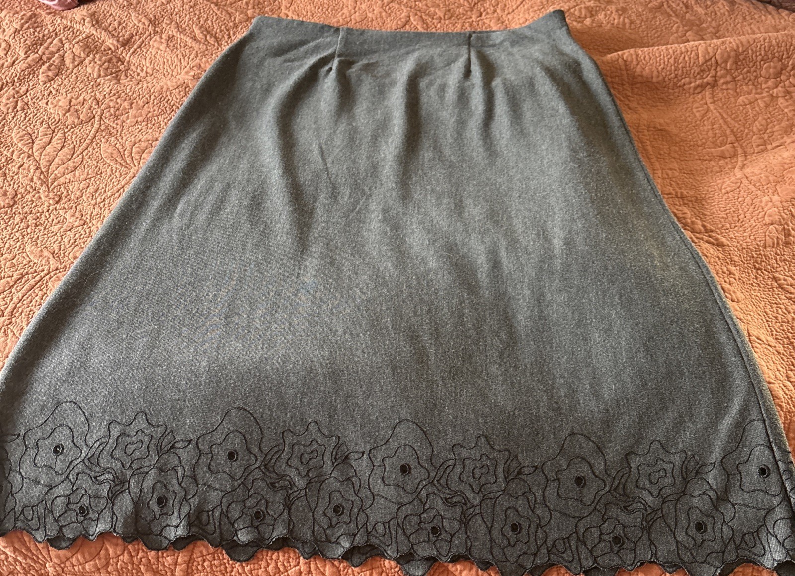 Liz Claiborne Women's Sz L Black Embroidered Floral Eyelet Skirt Scalloped Hem