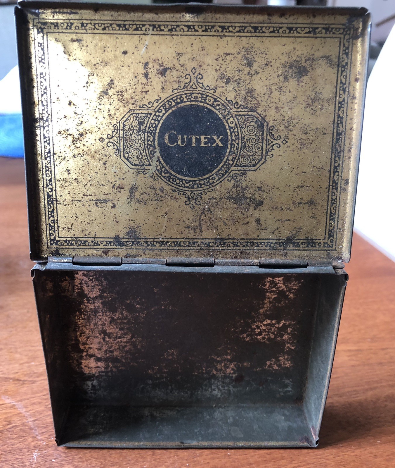 1930s VINTAGE “CUTEX FIVE MINUTE SET” COSMETICS TIN METAL EMPTY