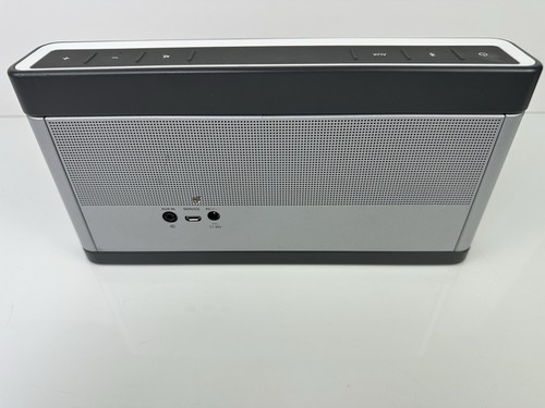 Bose SoundLink 3 Bluetooth 414255 Wireless Mobile Speaker Portable Series III - Picture 9 of 18