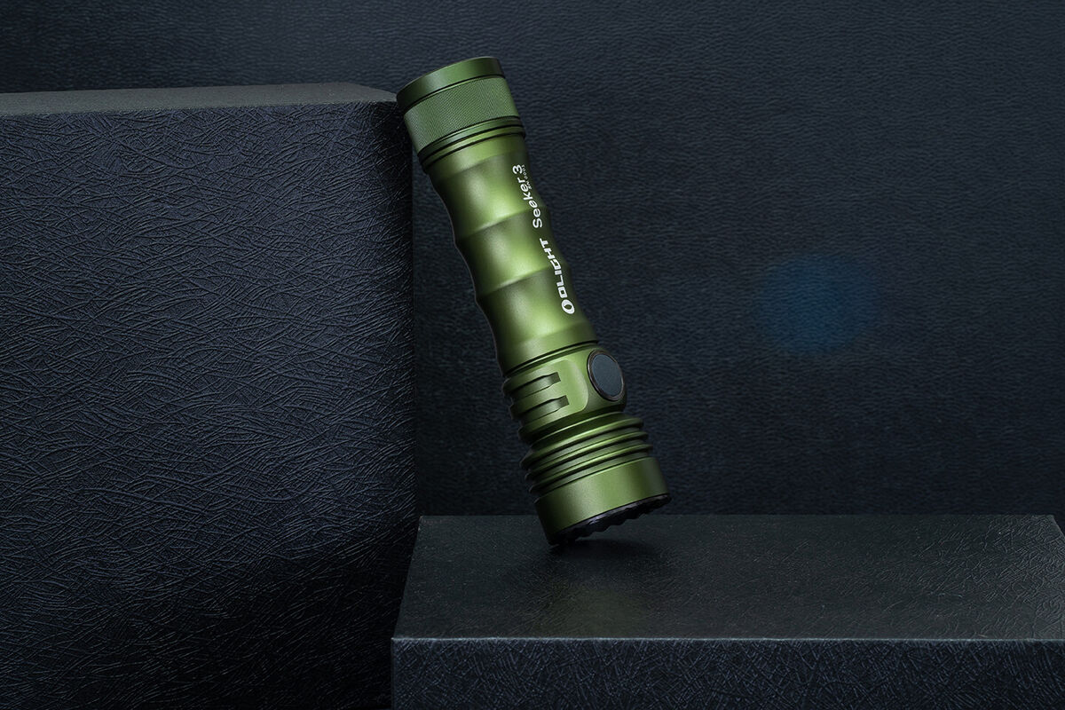 Olight Seeker 3 OD Green Rechargeable Floodlight Flashlight Olight Seeker 3 OD Green Rechargeable Floodlight Flashlight