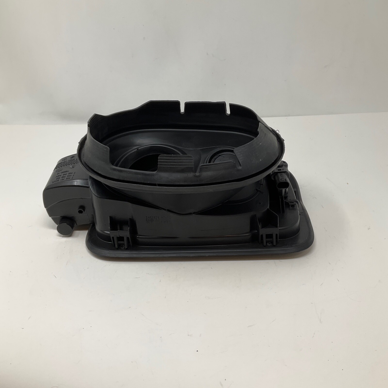 BMW X3 G01 G08 Basis Gas Fuel Tank Lid Door 7405751 7645829 | eBay