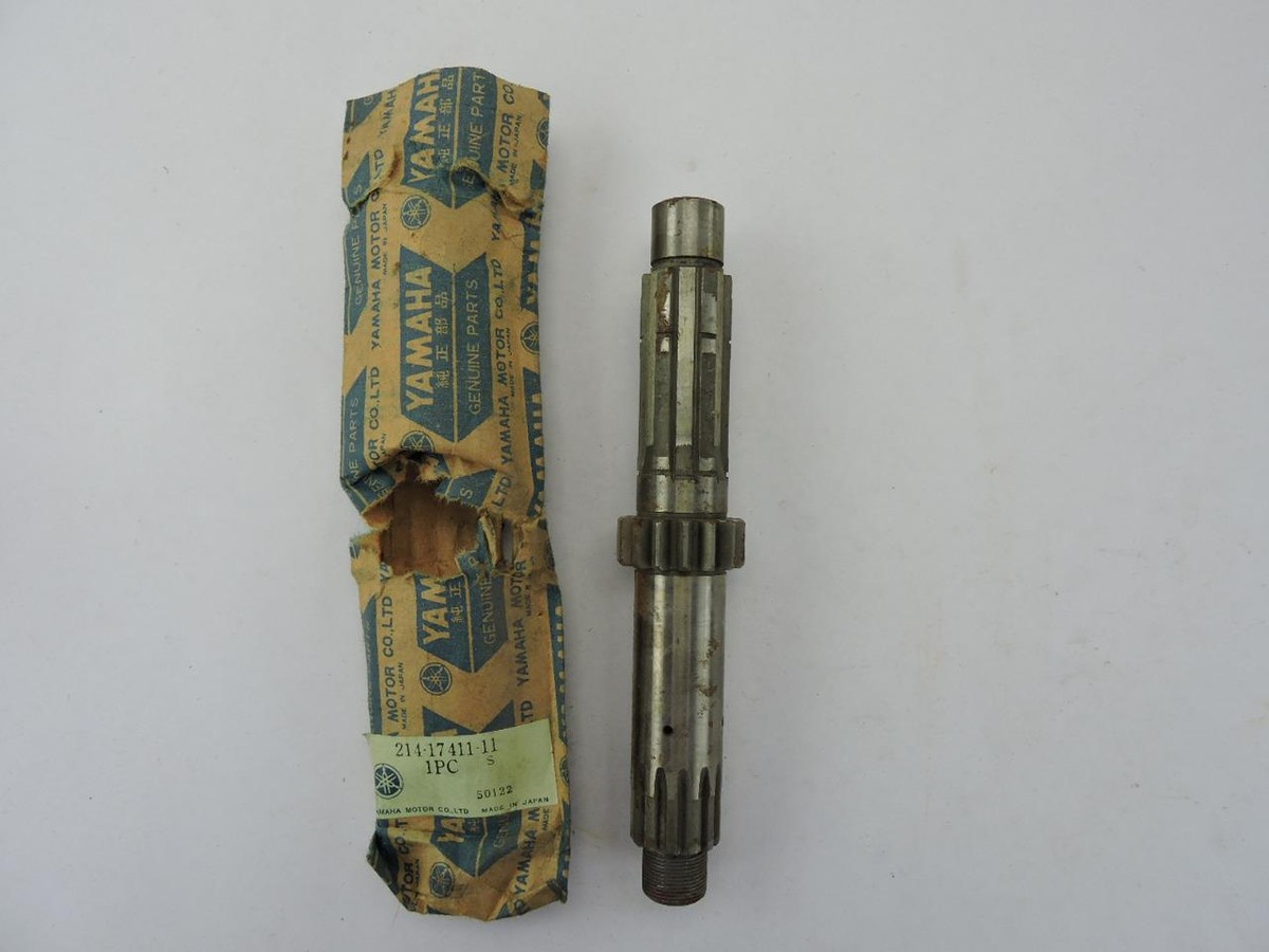 214-17411-11 NOS Yamaha Transmission Main Axle Shaft DT1 DT2 DT3