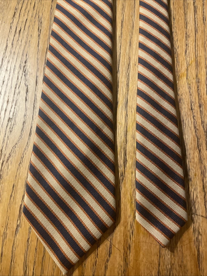 Corbata vintage Marshall Field & Company para hombre hecha en EE. UU. a rayas Foto 4 de 4