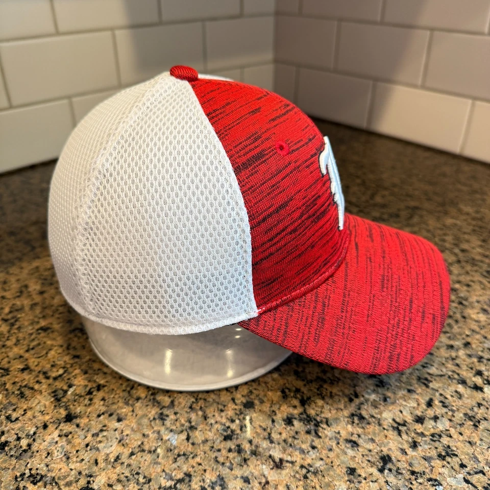 Louisville Cardinals New Era 39Thirty Hat Cap Med Large Stretch Fit Red White - Image 4 of 4