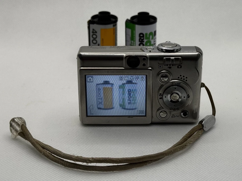 佳能 PowerShot SD400 数码 Elph,带电池,无充电器 已测试 工作 * * 阅读 * * — 第 2/4 张图片