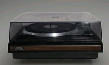 VINTAGE Realistic Lab-120 Turntable, Made in Great Britain - READ