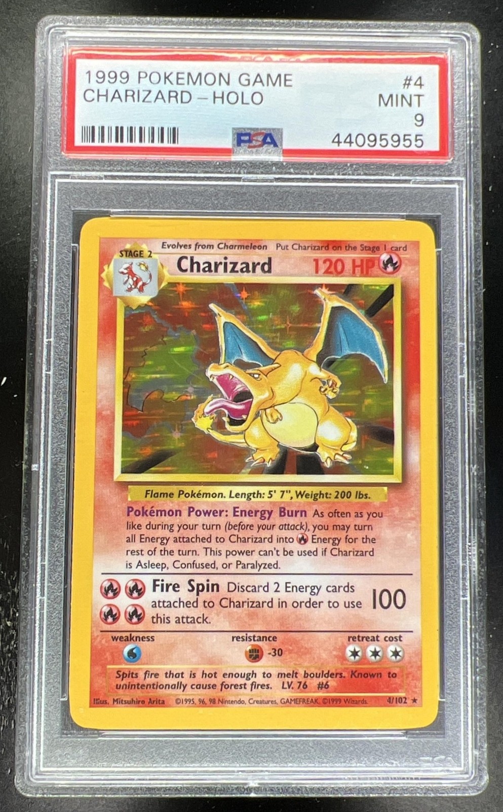 1999 Pokemon Unlimited Set #4/102 CHARIZARD Rare Holo PSA 9