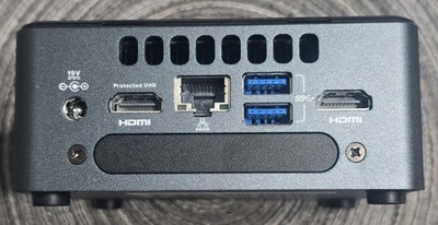 Intel NUC NUC7i7DNH i7-8650U 16GB 250GB Win 11 Pro - Free Expedited Shipping!