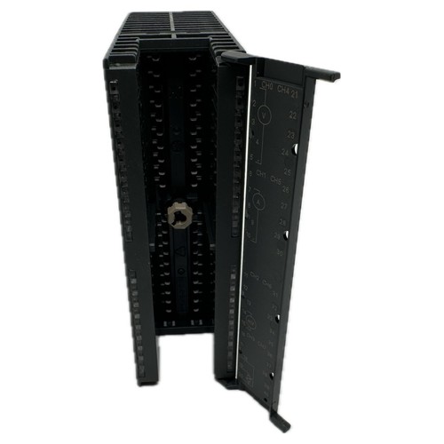AJ834 Analogeingabe Siemens 6ES7 331-1KF01-0AB0 6ES7331-1KF01-0AB0 Karton fehlt - 第 2/4 張圖片