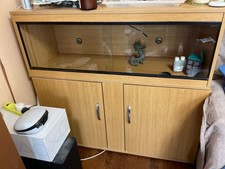 bearded dragon vivarium setup, L 120cm,D46cm,H46cm viv plus cabinet 112cm, 