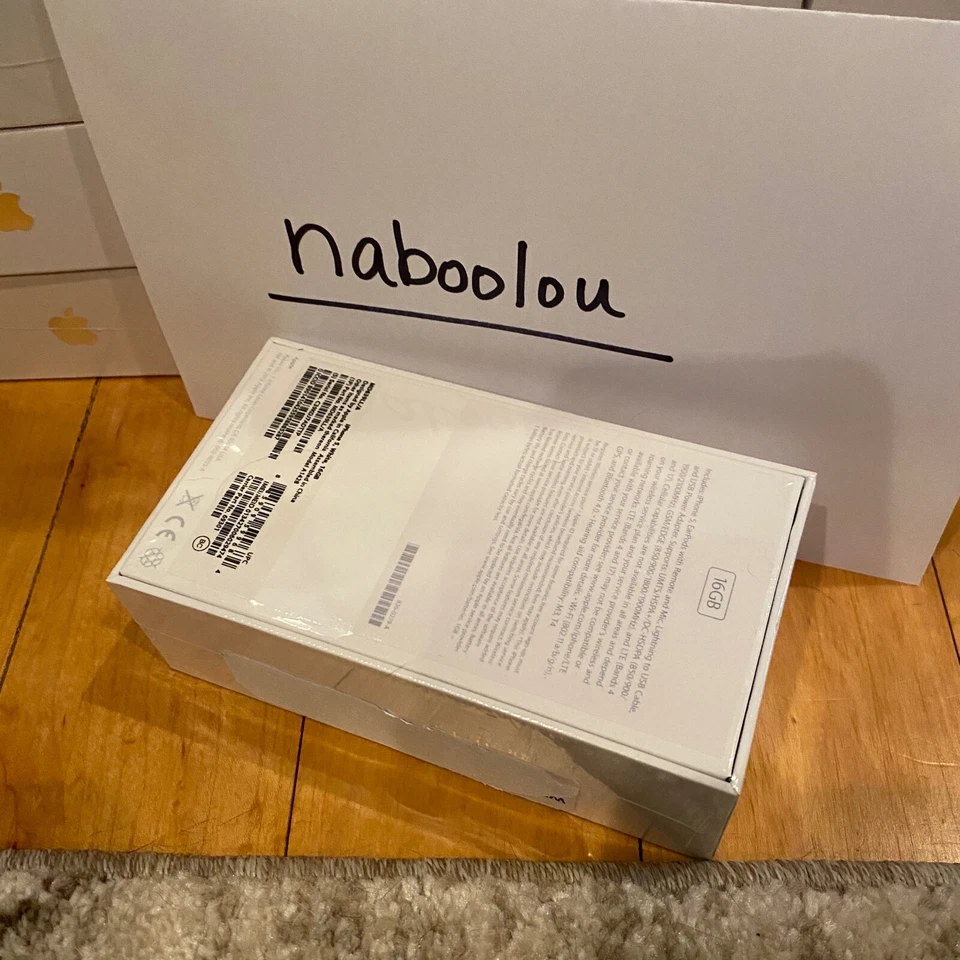 *NIB* *RARE iOS 6* Apple iPhone 5 - 16GB - White & Silver (AT&T) - Image 2 of 2