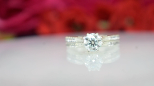 Anello Solitario Diamante Blu 1,34 Ct Tondo Taglio Brillante Certificato Vedi Video - Video 1 di 1