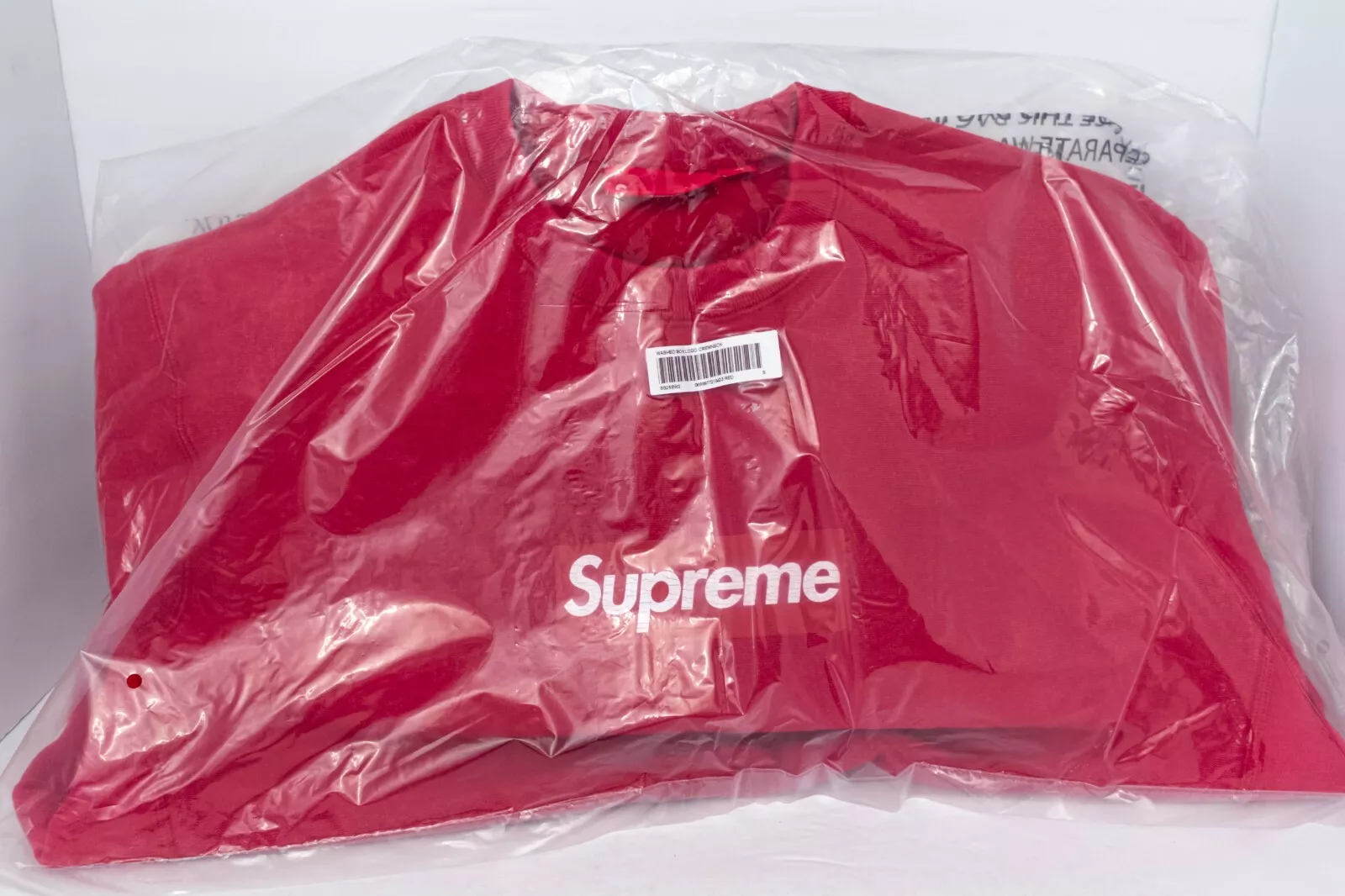 Col rond logo boîte lavée suprême   ROUGE   Taille S   EN MAIN ENVOI JOUR DE SOLDES
