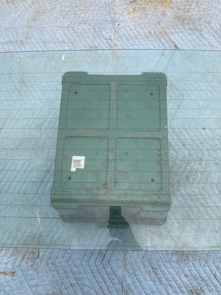 1982-1994 BMW E30 318i 325i Rear Window Glass Windshield Back Coupe OEM #2241M - Image 4 of 4