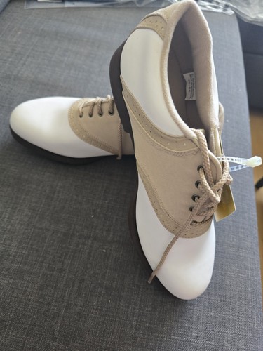 Damen-Golfschuhe Footjoy, Greenjoys Größe 9 W. Neu mit Etikett beige und weiß Klassiker.
