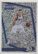 2018-19 Panini Threads Dazzle Kristaps Porzingis #44 5r6