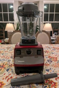 Vitamix Creations GC Red VM0103D 10-Spd Heavy Duty Blender