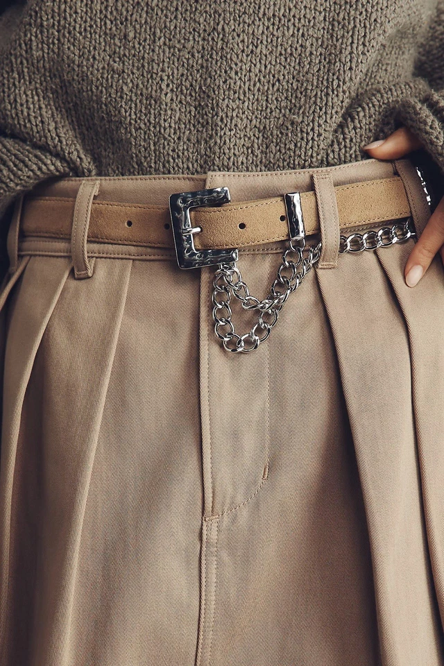 Cinturón de cuero de doble cadena By Anthropologie en color topo talla grande (39”) Foto 2 de 2