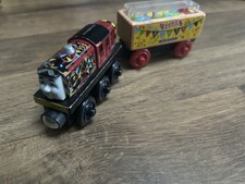 Thomas Wooden Railway Celebration Salty With Confetti Car