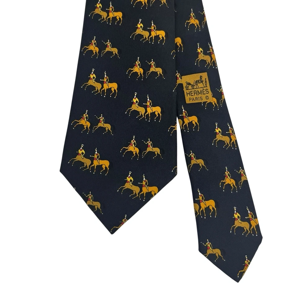 Мужской галстук Hermes Minotaur Centaur Horses черный шелк 7225 UA 3 3/8 дюйма (W) x 55 дюймов (L) - Изображение 2 из 4