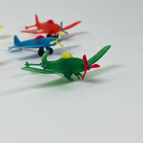 Vintage 1950's Lot of 6 Miniature Plastic Toy Airplanes Hong Kong - Picture 3 of 7