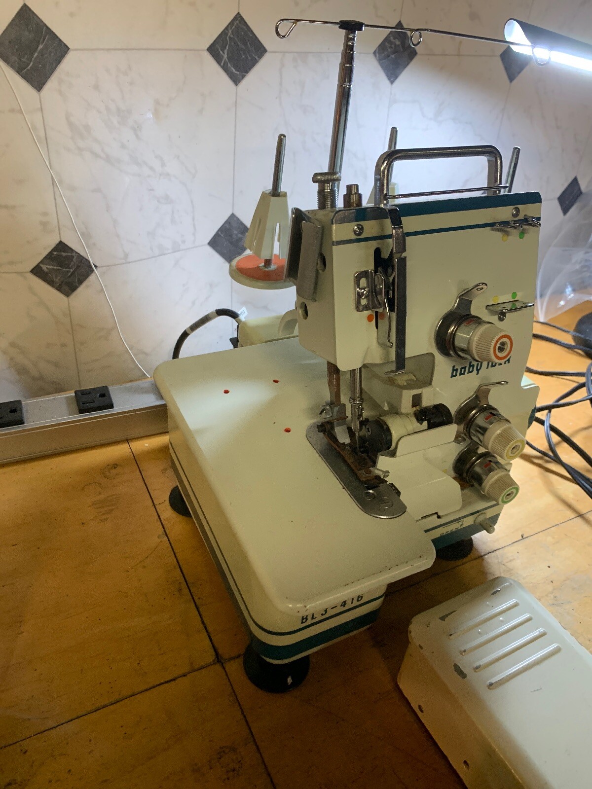 Baby Lock Overlock SewingMachine Model BL3416 Works Free Shipping eBay