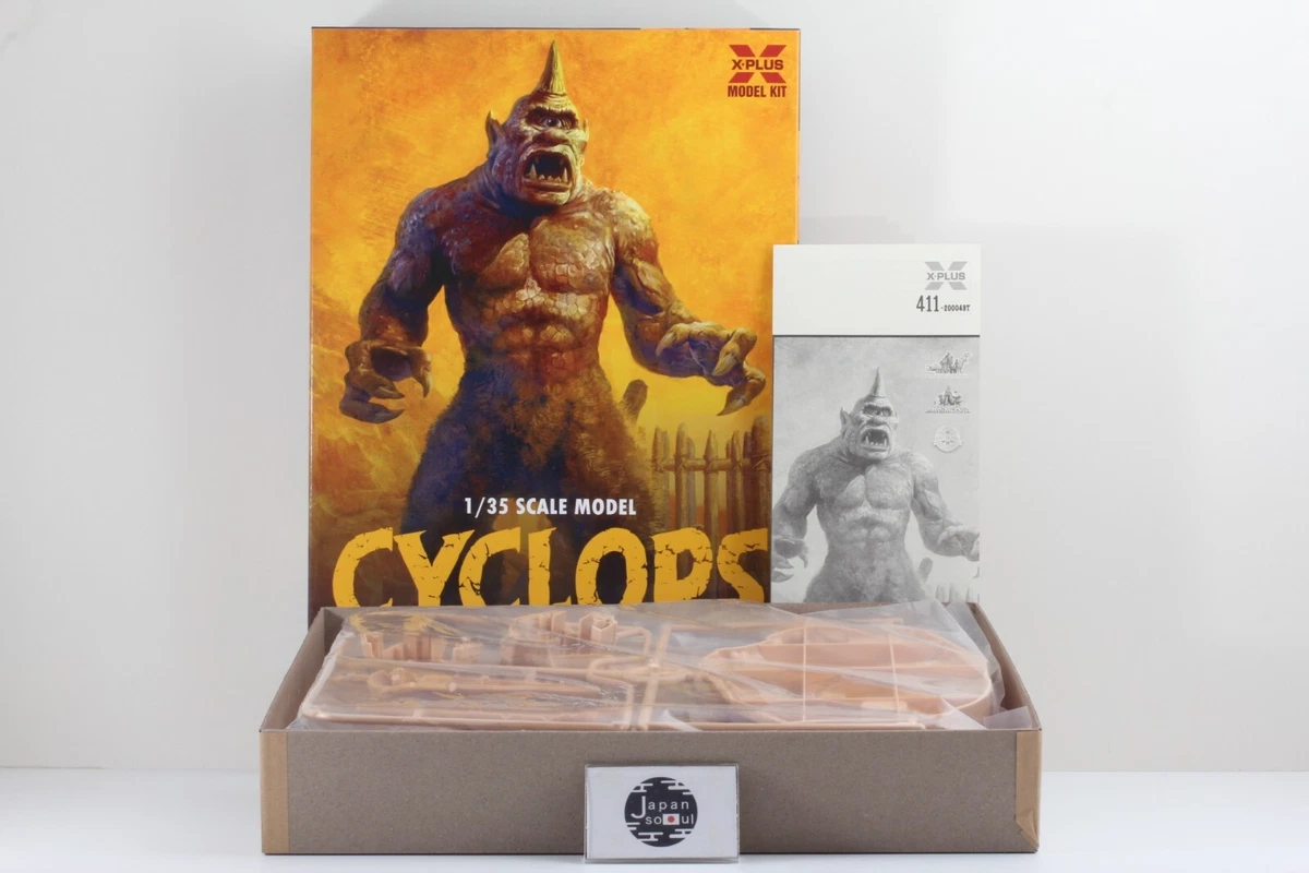 X-Plus CYCLOPS 1/35 Plastic Unpainted Model Kit Ray Harryhausen From JAPAN